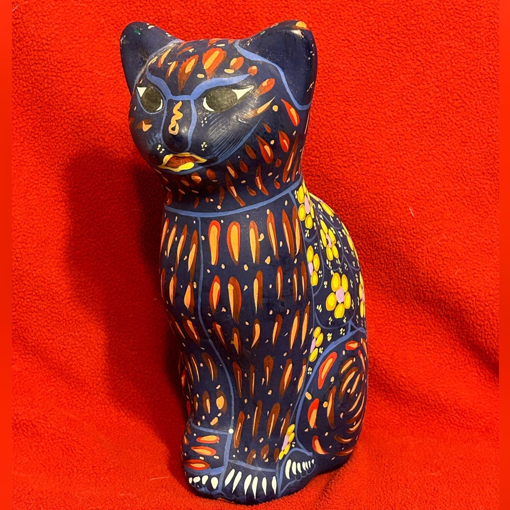 Vintage Hand Painted Folk Art Cat Figurine